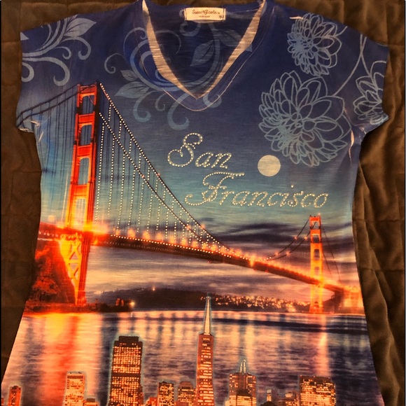 Beautiful SF Top! 🌉 - Picture 2 of 4